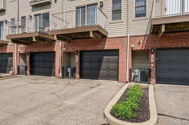 548 Graten Street, Birmingham, MI 48009