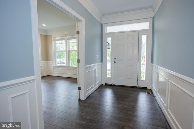 2425 MORGANS POINT DR, Dumfries, VA 22026