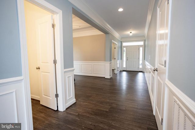 2425 MORGANS POINT DR, Dumfries, VA 22026