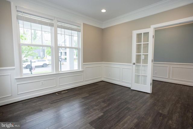 2425 MORGANS POINT DR, Dumfries, VA 22026