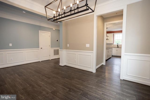 2425 MORGANS POINT DR, Dumfries, VA 22026