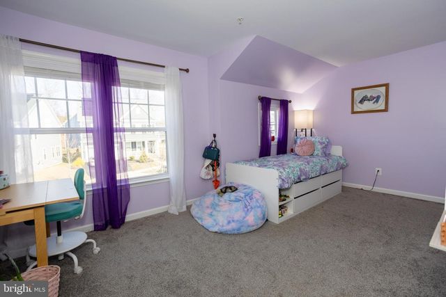 2425 MORGANS POINT DR, Dumfries, VA 22026