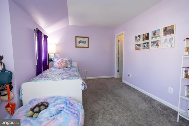 2425 MORGANS POINT DR, Dumfries, VA 22026