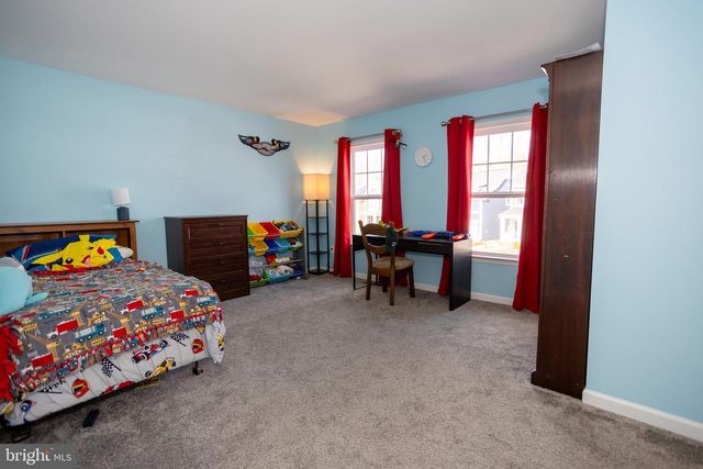 2425 MORGANS POINT DR, Dumfries, VA 22026
