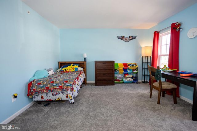 2425 MORGANS POINT DR, Dumfries, VA 22026
