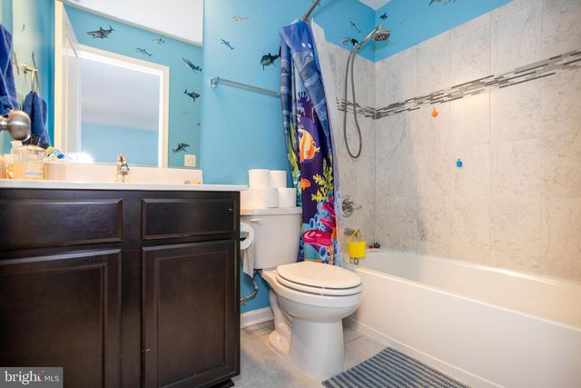 2425 MORGANS POINT DR, Dumfries, VA 22026