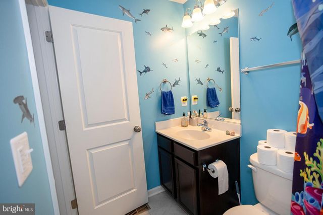 2425 MORGANS POINT DR, Dumfries, VA 22026