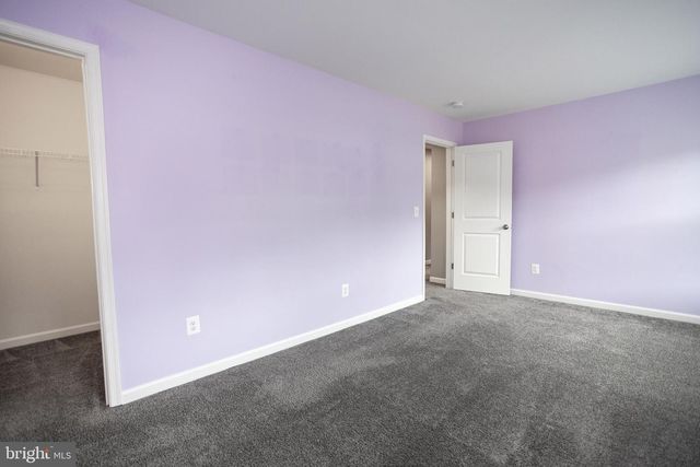 2425 MORGANS POINT DR, Dumfries, VA 22026