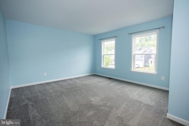 2425 MORGANS POINT DR, Dumfries, VA 22026