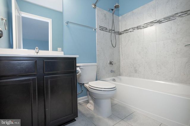 2425 MORGANS POINT DR, Dumfries, VA 22026