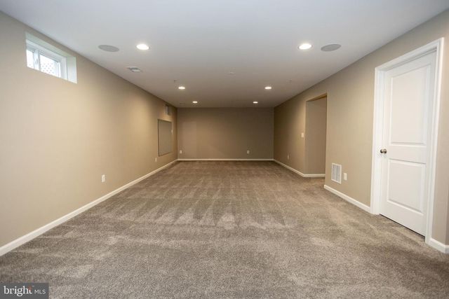 2425 MORGANS POINT DR, Dumfries, VA 22026