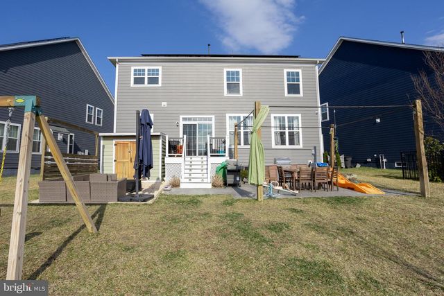 2425 MORGANS POINT DR, Dumfries, VA 22026