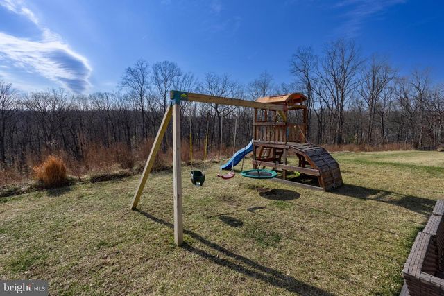 2425 MORGANS POINT DR, Dumfries, VA 22026