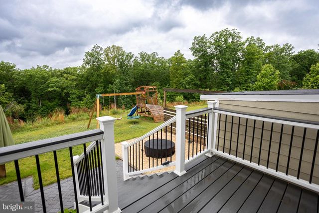 2425 MORGANS POINT DR, Dumfries, VA 22026