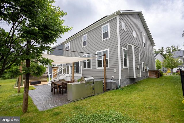 2425 MORGANS POINT DR, Dumfries, VA 22026