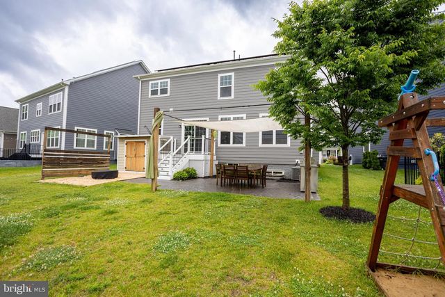 2425 MORGANS POINT DR, Dumfries, VA 22026