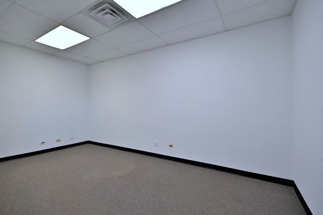 1238 REMINGTON Road, Schaumburg, IL 60173