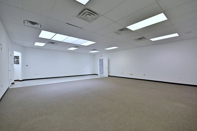 1238 REMINGTON Road, Schaumburg, IL 60173