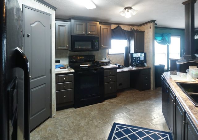 3108 Mistletoe St Street, Granbury, TX 76048