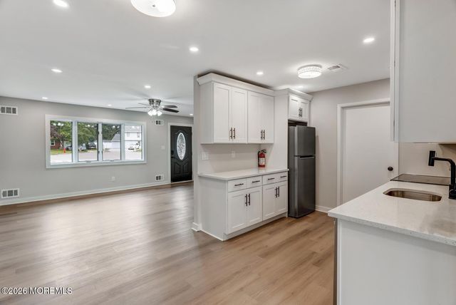 56 Georgetown Boulevard, Barnegat, NJ 08005