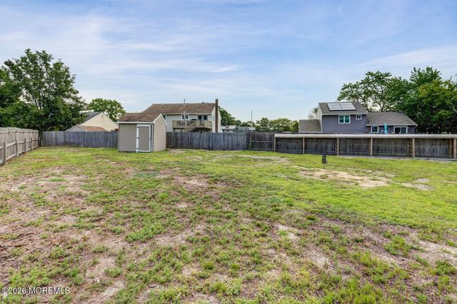 56 Georgetown Boulevard, Barnegat, NJ 08005