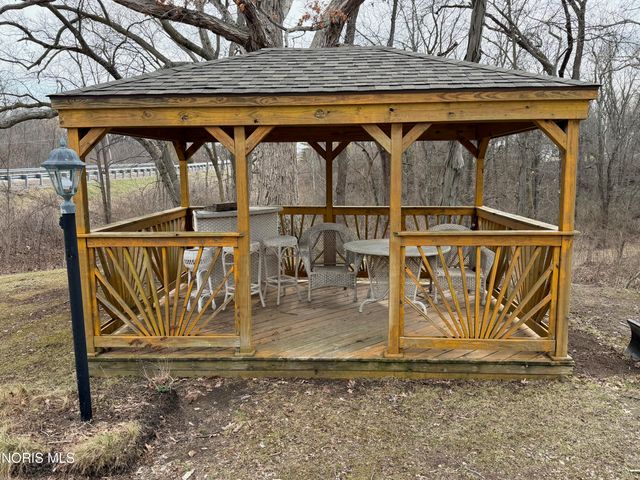 8820 Ohio 15, Defiance, OH 43512