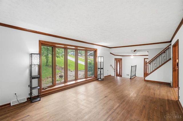 1122 Thornhill Lane, Lawrenceburg, IN 47025