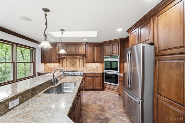 1122 Thornhill Lane, Lawrenceburg, IN 47025
