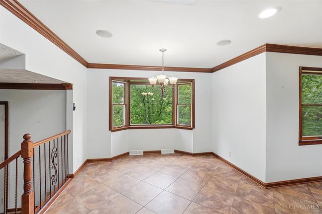 1122 Thornhill Lane, Lawrenceburg, IN 47025