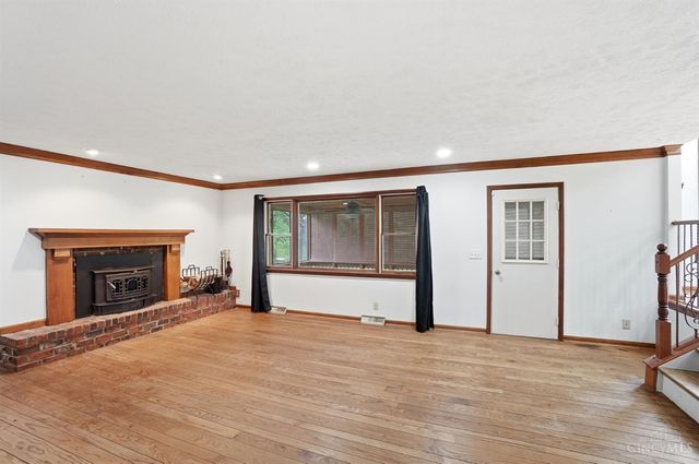 1122 Thornhill Lane, Lawrenceburg, IN 47025