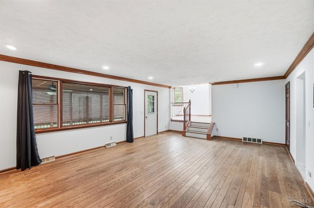 1122 Thornhill Lane, Lawrenceburg, IN 47025
