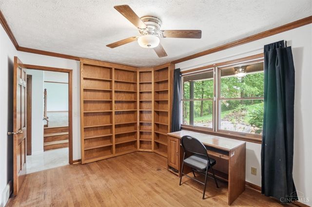 1122 Thornhill Lane, Lawrenceburg, IN 47025