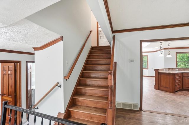 1122 Thornhill Lane, Lawrenceburg, IN 47025