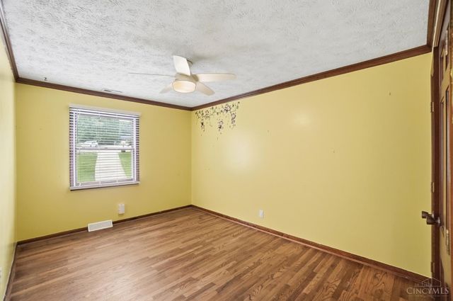 1122 Thornhill Lane, Lawrenceburg, IN 47025
