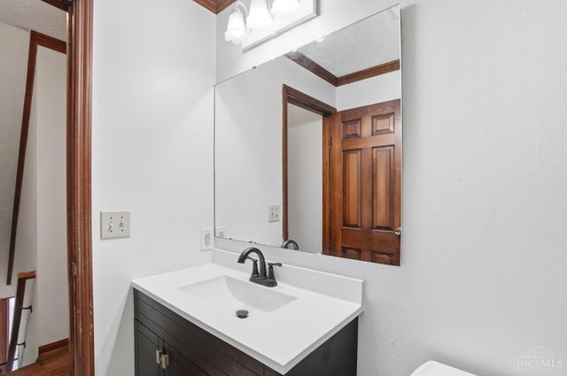 1122 Thornhill Lane, Lawrenceburg, IN 47025