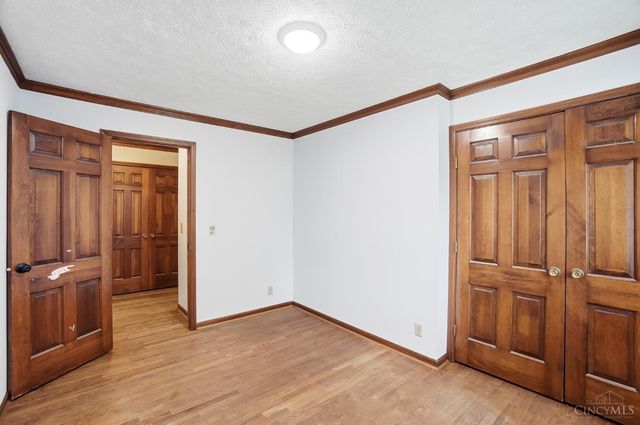 1122 Thornhill Lane, Lawrenceburg, IN 47025