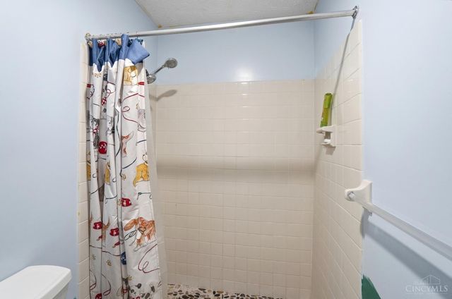 1122 Thornhill Lane, Lawrenceburg, IN 47025