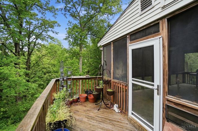 1122 Thornhill Lane, Lawrenceburg, IN 47025