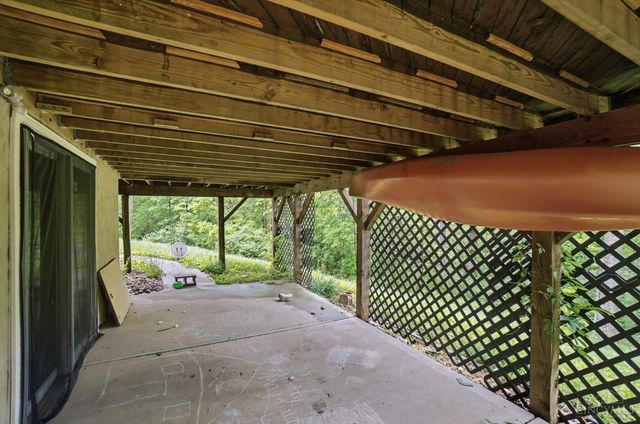 1122 Thornhill Lane, Lawrenceburg, IN 47025
