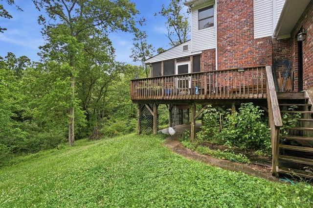 1122 Thornhill Lane, Lawrenceburg, IN 47025