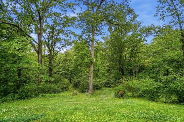 1122 Thornhill Lane, Lawrenceburg, IN 47025