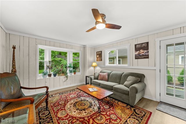 4721 Maple Street, Willoughby, OH 44094