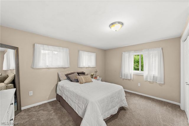 4721 Maple Street, Willoughby, OH 44094