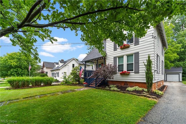 4721 Maple Street, Willoughby, OH 44094