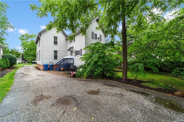4721 Maple Street, Willoughby, OH 44094