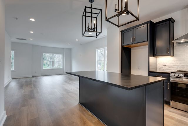 862 W Sharpe Ave Unit 2, Nashville, TN 37206