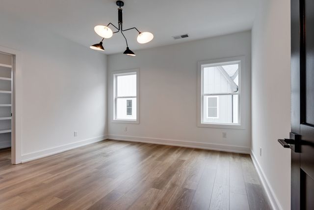 862 W Sharpe Ave Unit 2, Nashville, TN 37206