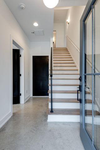 862 W Sharpe Ave Unit 2, Nashville, TN 37206
