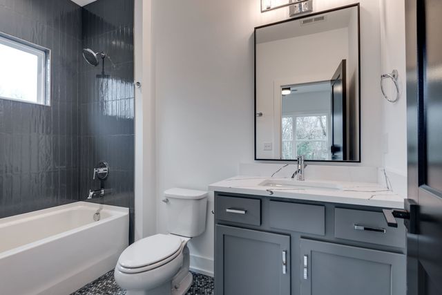 862 W Sharpe Ave Unit 2, Nashville, TN 37206