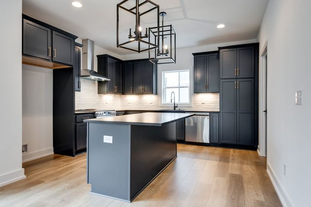 862 W Sharpe Ave Unit 2, Nashville, TN 37206